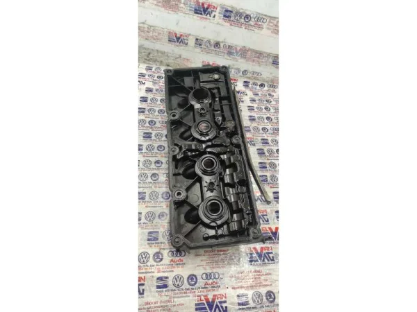 03L103469H | Külbütör Kapağı VAG
