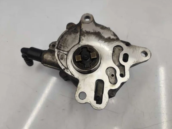 03G145209 | Vakum Pompası | VW Golf, Jetta, Passat - Audi A3, A4, A6 VAG