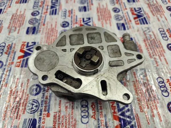 03L145100F | Vakum Pompası | VW Caddy, CC - Audi A3, A4 - Seat Alhambra, Altea VAG