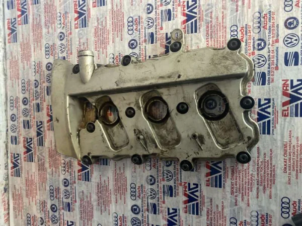06E103472J | Audi A6 Sağ Supap Kapağı VAG
