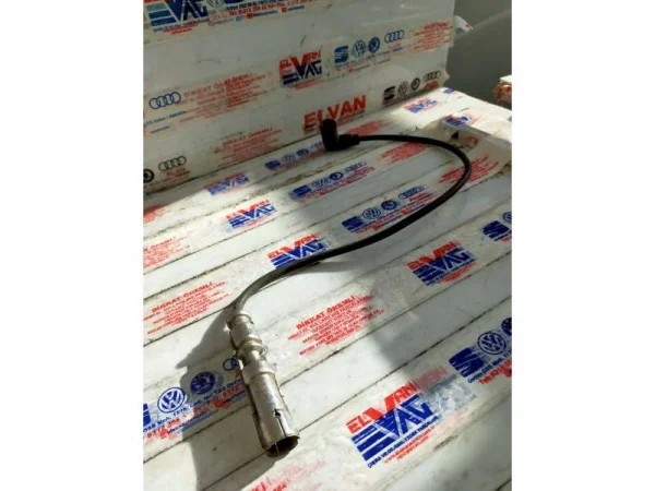 06H103475G | Üst Külbütör Kapağı VAG