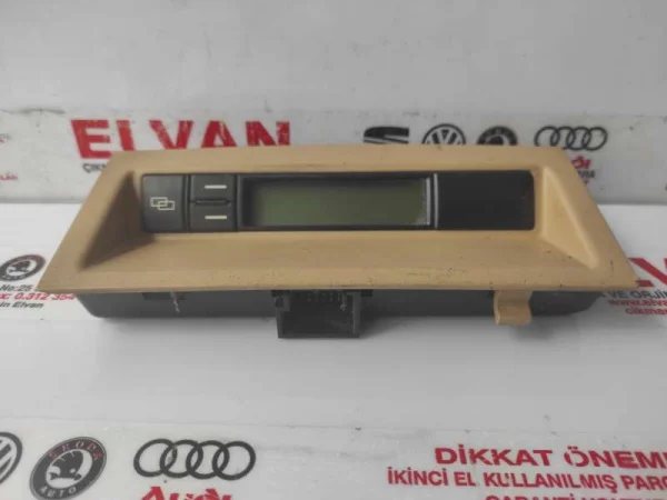 7L6919044T | VW Touareg Bilgi Ekranı VAG