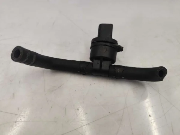 038906081B | Yakıt Sıcaklık Sensörü | VW Bora, Caddy - Audi A3, A4 - Seat Alhambra, Altea VAG