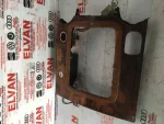 7L6864134C | VW Touareg Vites Konsol Çerçevesi - 2