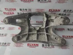 8K0399263AF | Şanzıman Traversı | Audi A4, A5, Q5 - 2