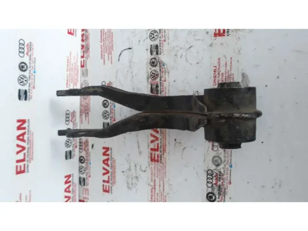 701399207B | VW Transporter Alt Şanzıman Takozu VAG