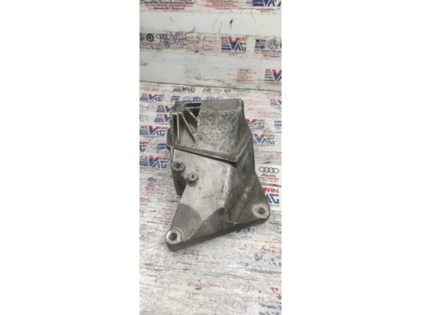 030199275B | VW Polo Motor Takozu VAG