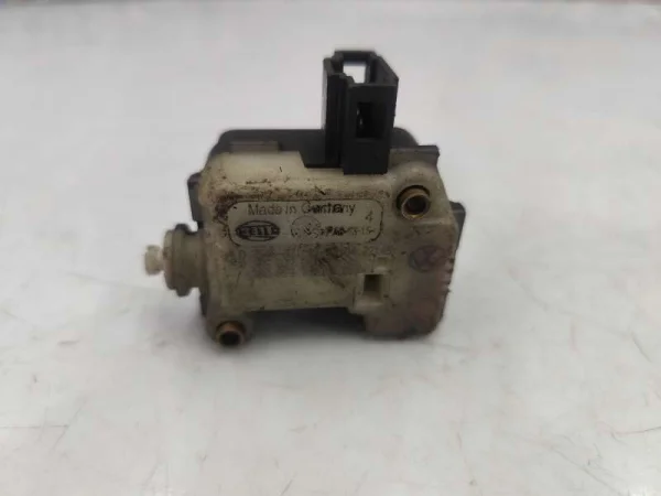 3B0959781D | Bagaj Kilit Motoru VAG