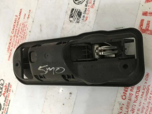 5M0837198 | VW Golf Sağ Ön Kapı İç Açma Kolu Braketi VAG