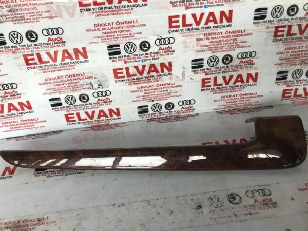 8P3867419C | Audi A3 Kapı İç Trim Paneli VAG