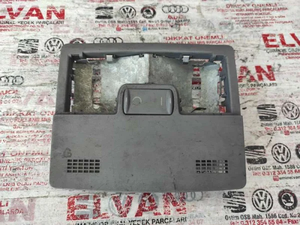 4B0947105C | İç Tavan Lambası VAG
