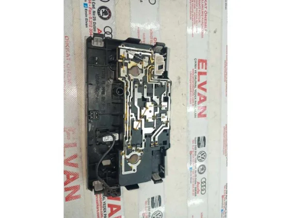 5TA947105 | İç Tavan Aydınlatma Lambası | VW Golf, Passat, Tiguan, Touran VAG