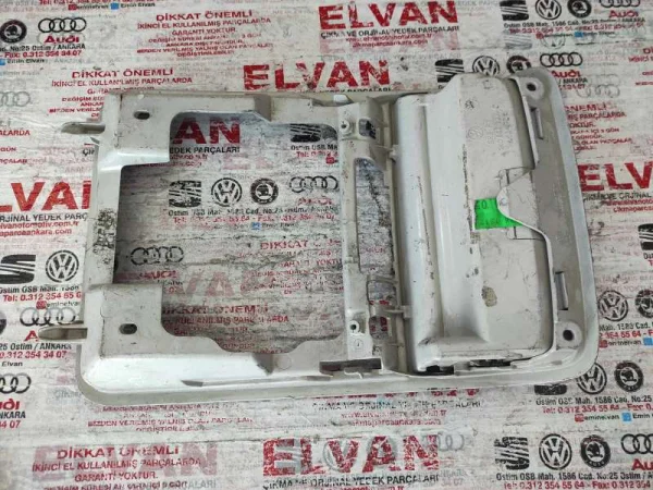 1K0867489C | İç Tavan Lambası Çerçevesi | VW Bora, Golf, Jetta VAG