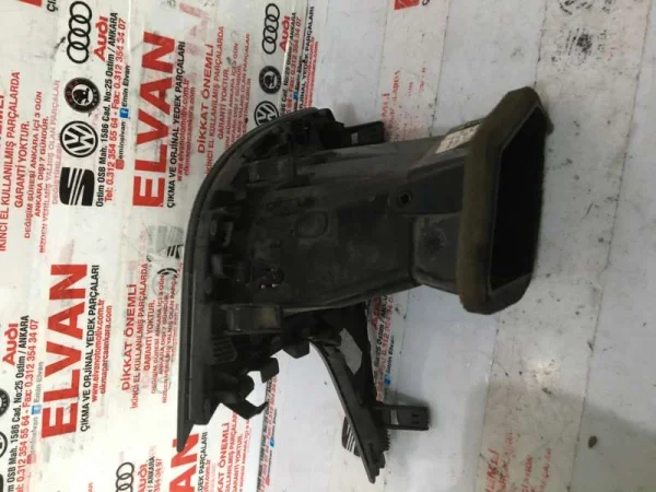 5F1820901D | Seat Leon Sol Havalandırma Izgarası VAG