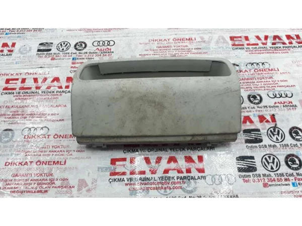 1K0868837F | İç Tavan Lambası Çerçevesi | VW Golf, Jetta, Tiguan, Touran - Seat Alhambra VAG