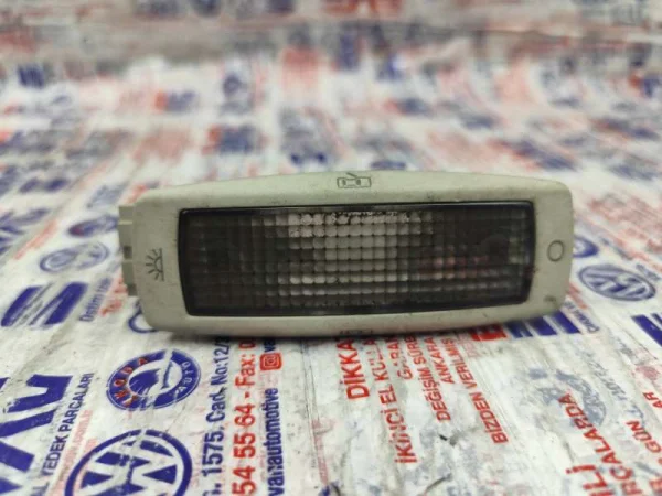 3B0947291 | VW Passat Arka Tavan Lambası VAG