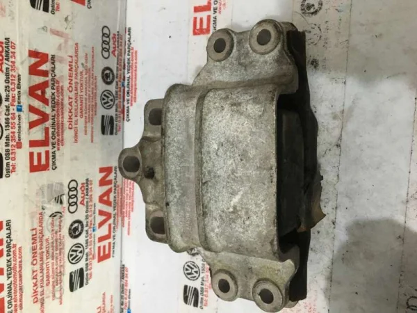 8J0199555F | Şanzıman Takozu | Audi A3, TT VAG