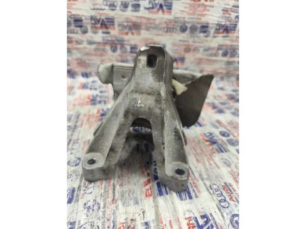 8K0199307BJ | Porsche Macan Sol Motor Takozu VAG