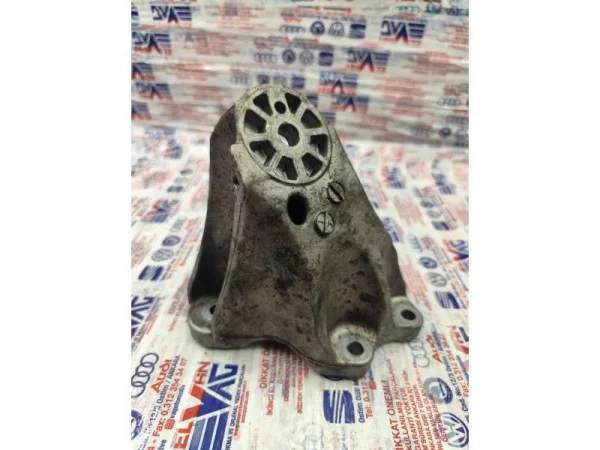 7L6199307A | Sol Motor Bağlantı Braketi | VW Touareg - Audi Q7 VAG