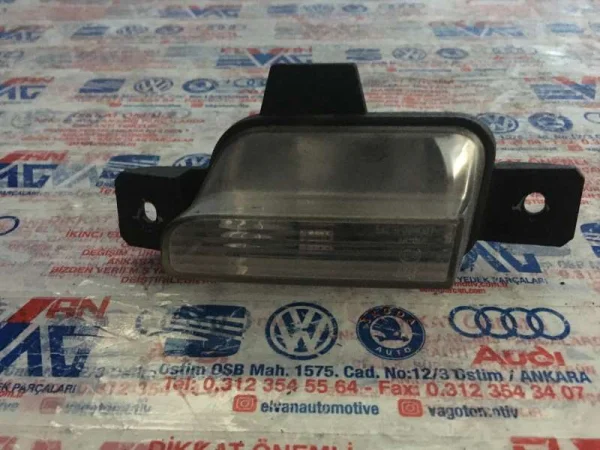 5N0941072 | VW Tiguan Arka Sağ Geri Vites Lambası VAG
