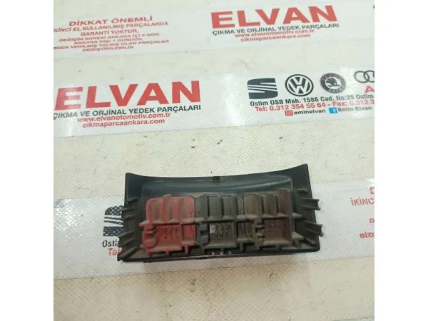 8N0962101 | Audi TT Bagaj ve Depo Kapağı Açma Düğmesi VAG