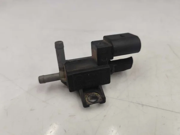 06F906283F | Turbo Basınç Kontrol Valfi | VW Amarok, CC - Audi A1, A3 - Seat Alhambra, Altea VAG