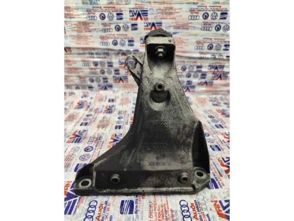 8D0199308AB | VW Passat Motor Braketi VAG