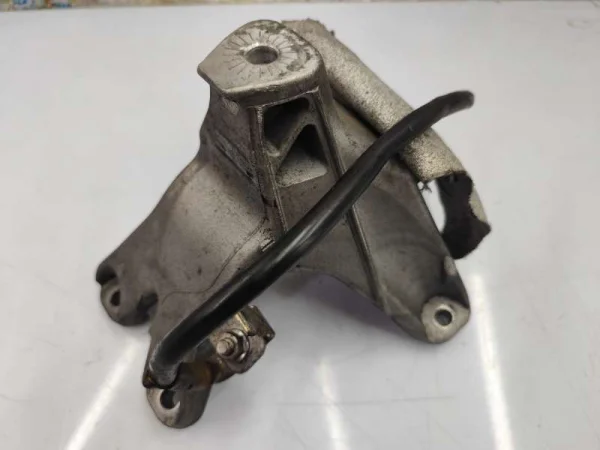 8K0199308CA | Sağ Motor Takozu VAG