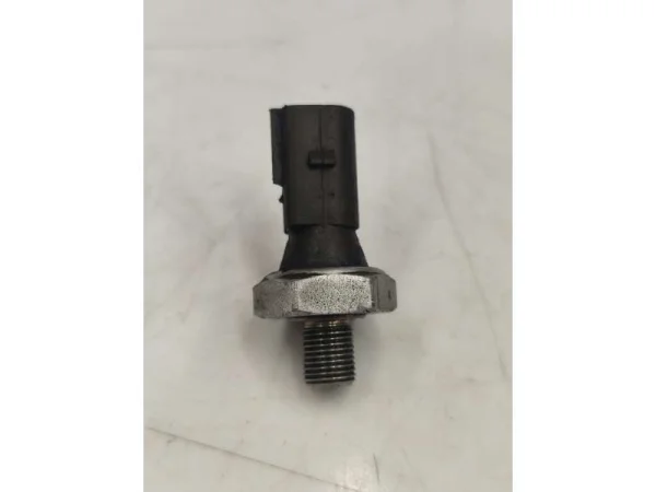 038919081D | Yağ Basınç Müşürü | VW Bora, Caddy - Audi A1, A3 - Seat Alhambra, Altea VAG