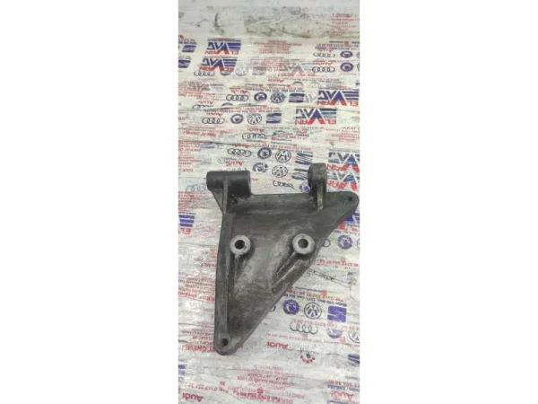 059260885F | Klima Kompresör Bağlantı Braketi | VW Passat - Audi A4, A6, A8 - Skoda Superb VAG