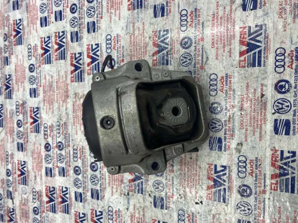 8R0199381AK | Elektrikli Sağ Motor Takozu | Audi A4, A5, Q5 VAG