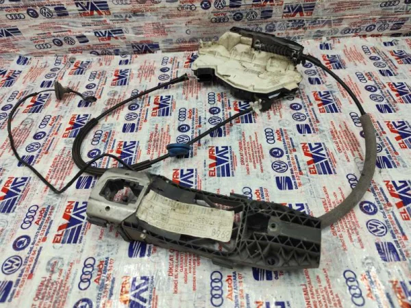1K8837085B | VW Scirocco Ön Kapı Kilit Mekanizması Teli VAG