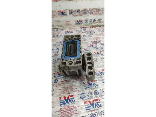 1K0199262 | Sağ Motor Takozu VAG