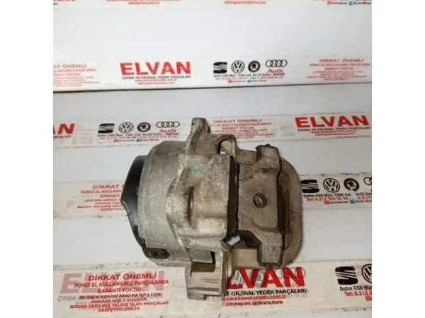 4H0199382CD | Audi A8 Sağ Motor Takozu VAG