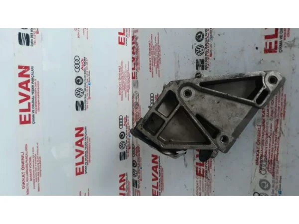 4A0199351B | Hidrolik Sol Motor Takozu | Audi 100 Serisi, 200 Serisi, A6 VAG