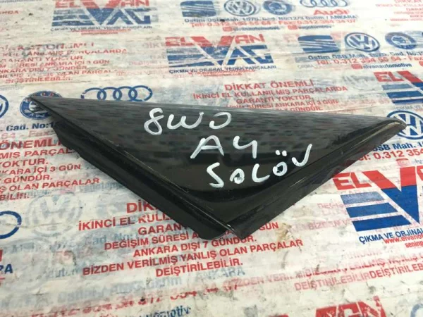 8W0837637A | Audi A4 Sol Ön Kapı Köşe Çıtası VAG