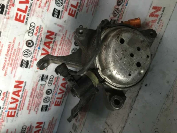 4H0399152AC | Audi A8 Sağ Motor Takozu VAG