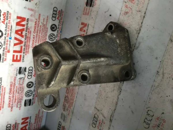 191199354 | VW Jetta Motor Kulak Braketi VAG