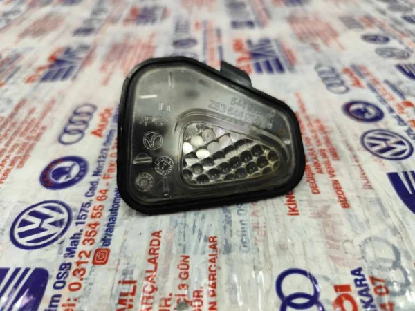 3C8945291 | Sol Ayna Sinyali | VW CC, Eos, Jetta, Passat, Scirocco VAG