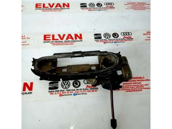 8P1837885A | Dış Kapı Açma Kolu Braketi | Audi A3, RS 3 VAG