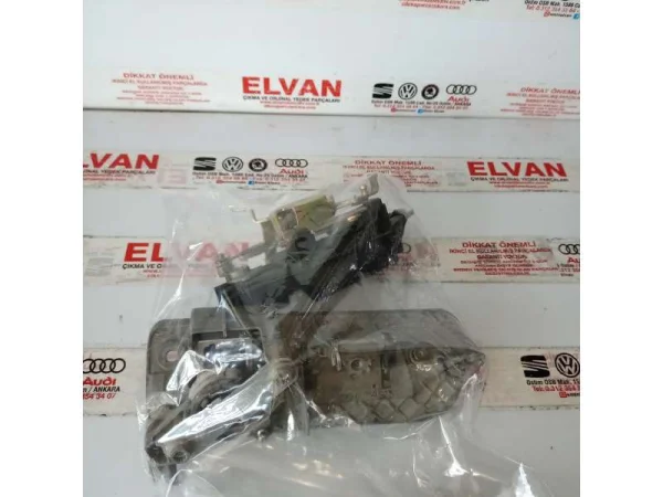 2K0827565J | VW Caddy Arka Dış Kapı Kolu VAG