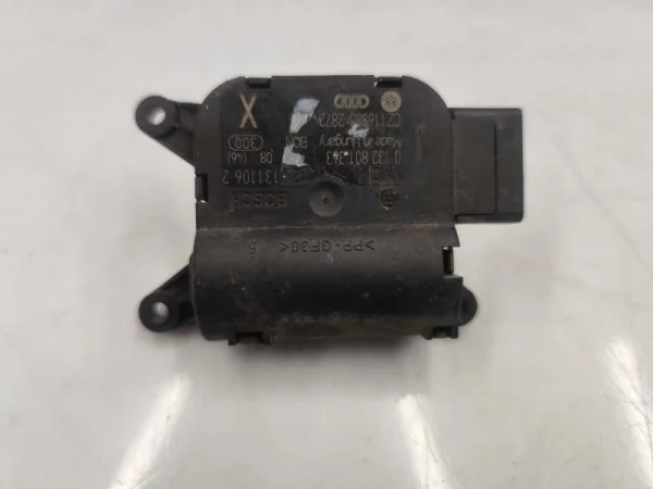 0132801363 | Kalorifer Klima Ayar Flap Motoru VAG