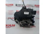 402837016 | Sağ Ön Kapı Kilidi | Audi A4, A6 - 1