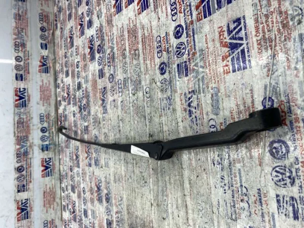 6N1955410 | VW Polo Sağ Ön Silecek Kolu VAG