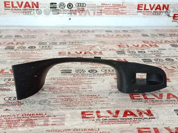 5C7867256C | VW Jetta Cam Açma Düğme Çerçevesi VAG