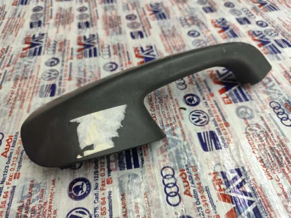 1K0868039B | İç Kapı Çekme Kolu Kaplaması | VW Eos, Golf, Jetta VAG