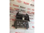 8P0857951 | Ön Küllük | Audi A3, RS 3 - 1