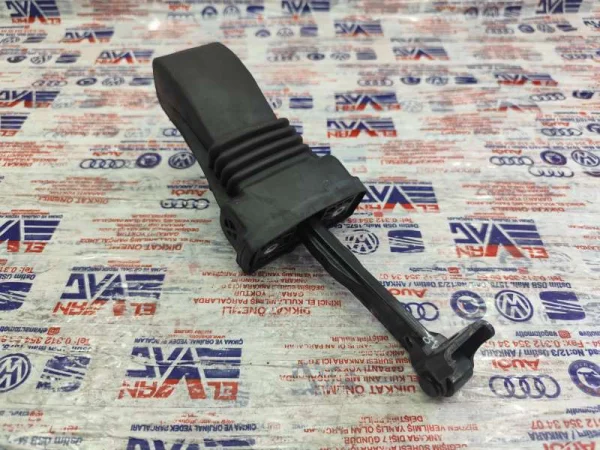 8V4839249A | Audi A3 Arka Kapı Gergisi VAG