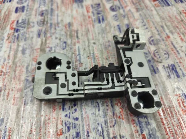 7L6945260A | VW Touareg İç Stop Duy Tablası VAG