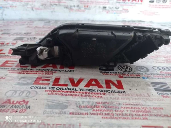 8V3837020B | Audi A3 Sağ Ön İç Kapı Kolu VAG